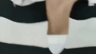 คลิปหลุด ผัวจับเมียอ้าขากว้างตี๋วหีให้เงี่ยนสุดๆ แล้วซอยหีต่อเนื่องแรงๆ ครางตรางลั่นห้องไม่หยุด